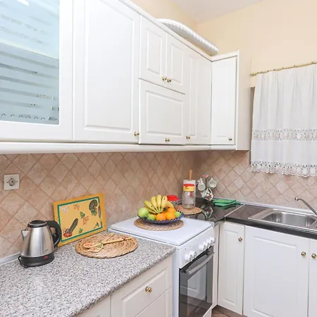 Apartment Coryfo Casetta, Mon Repo
